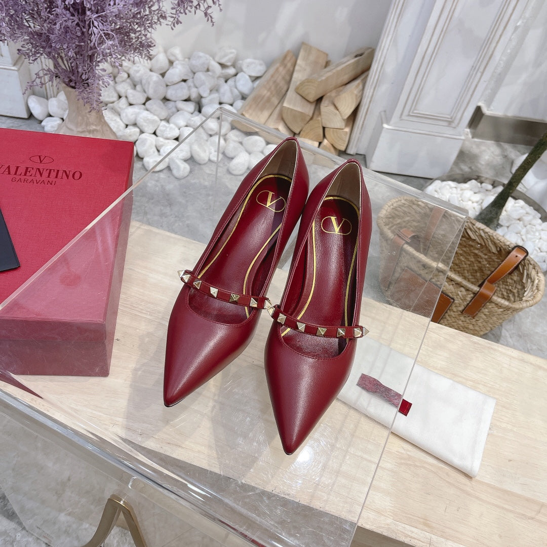 VT Rockstud Pumps Red Sheepskin Leather