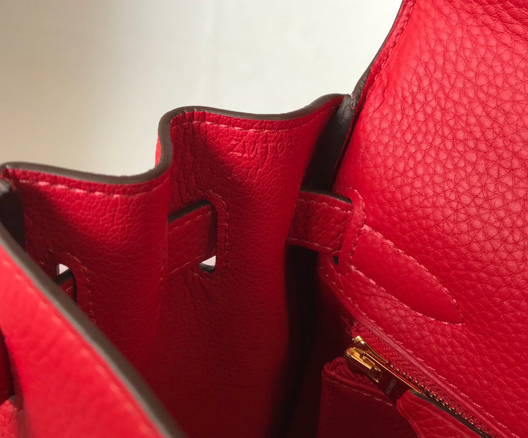 HM KELLY 25CM RED TOGO GOLD HARDWARE