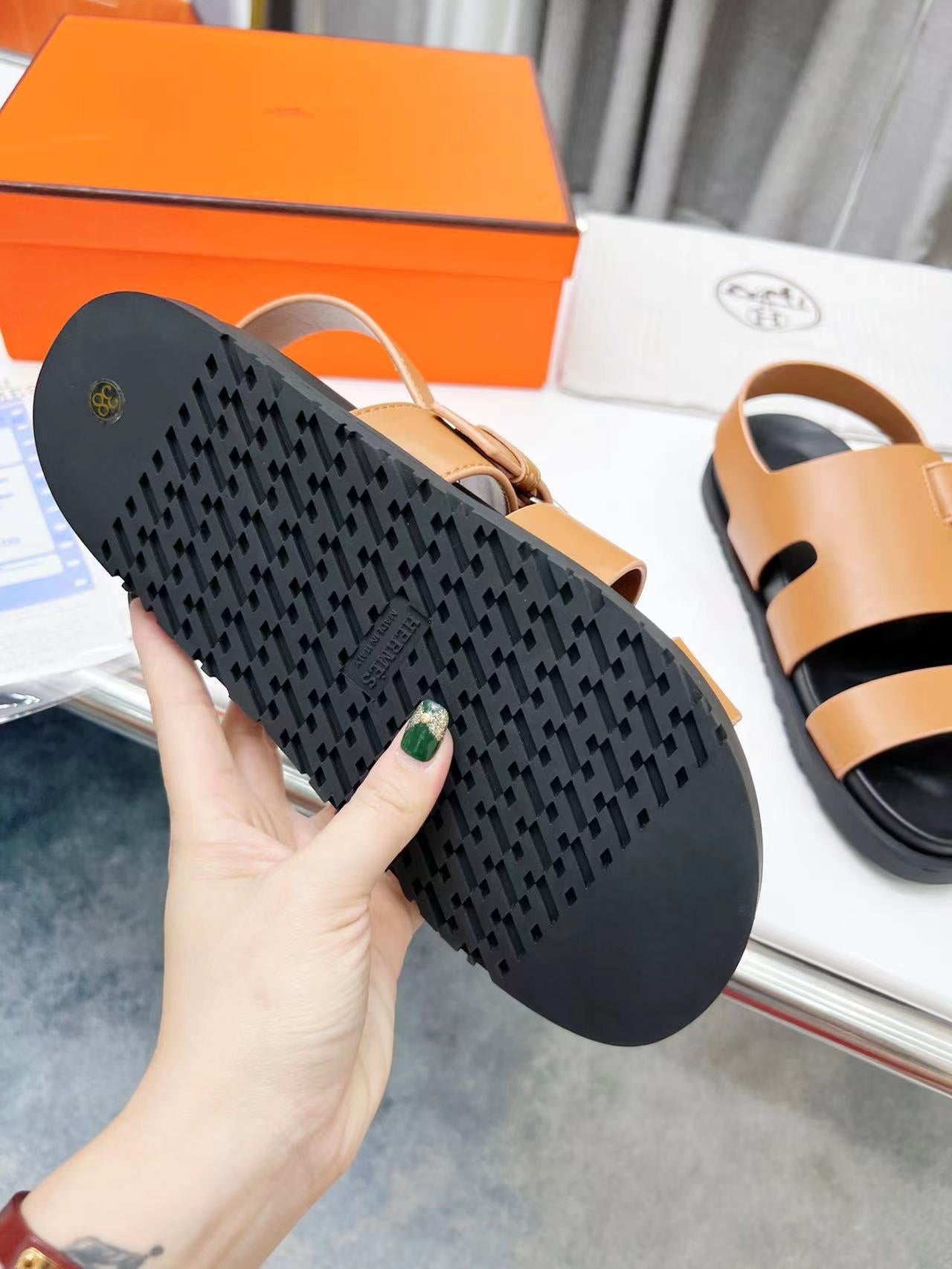 HM HENRIO SANDAL COPPER CALFSKIN