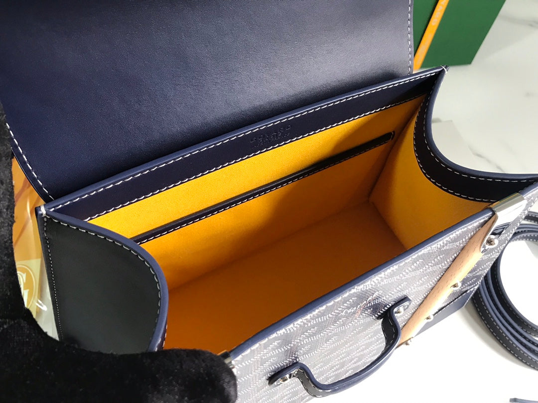 SAÃGON PM BAG 28 IN NAVY BLUE GOYARDINE CANVAS AND CALFSKIN
