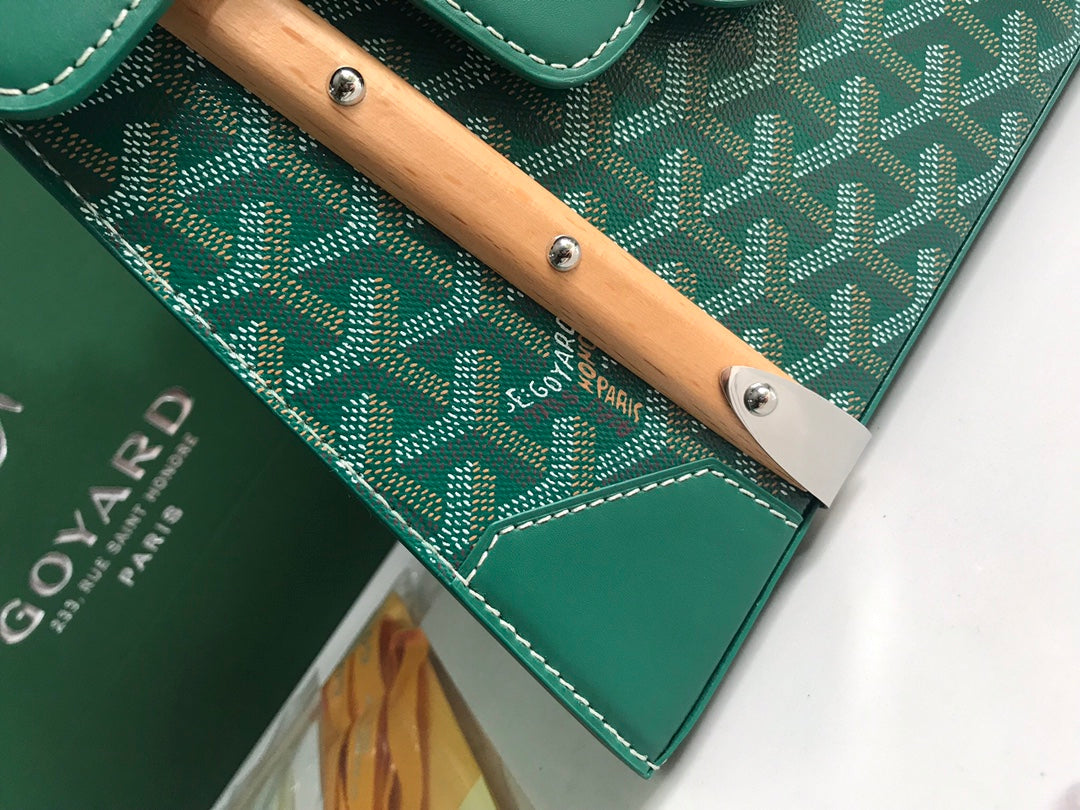 SAÃGON PM BAG 28 IN GREEN GOYARDINE CANVAS AND CALFSKIN
