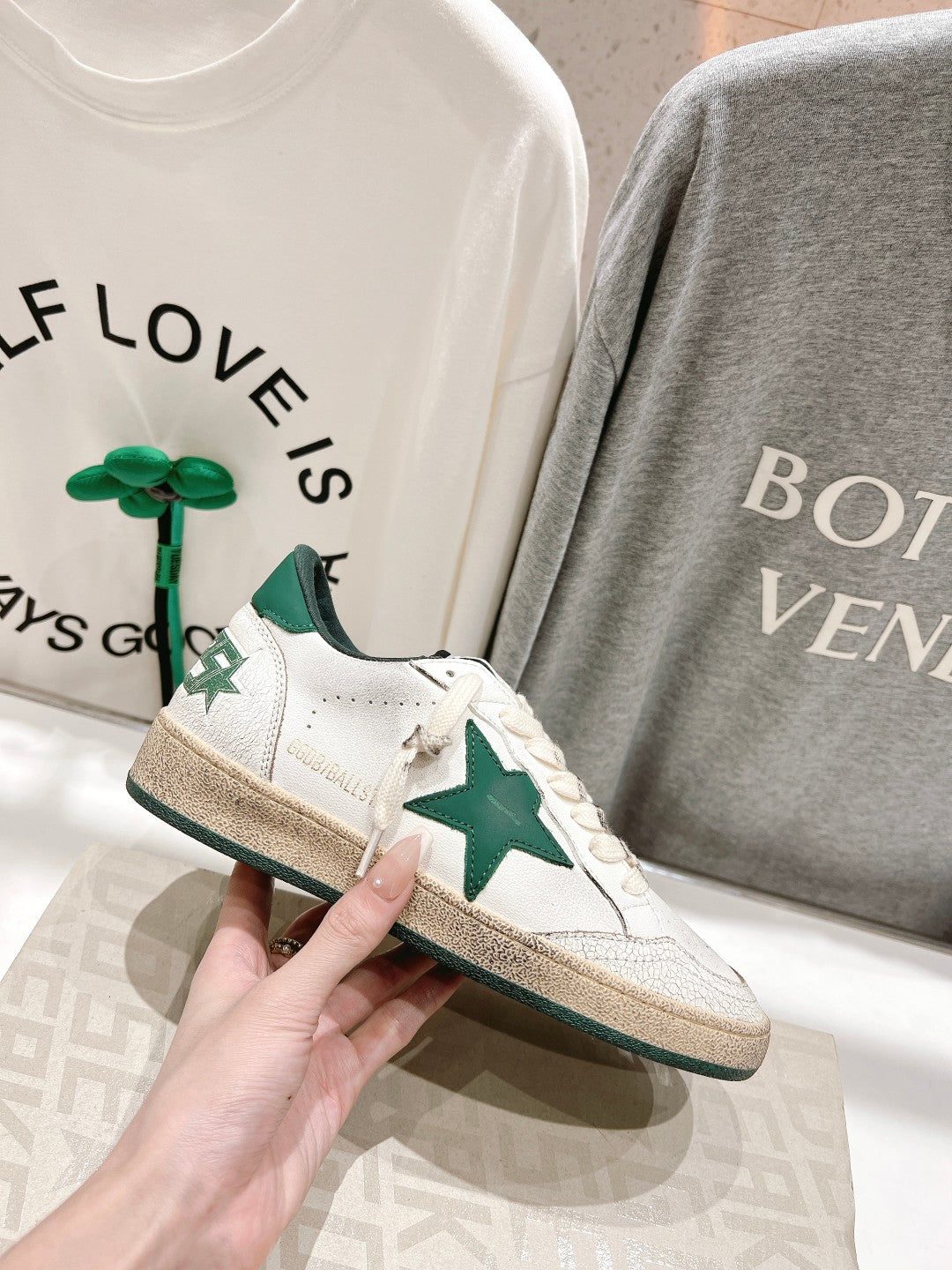 Golden Goose 2026 Deluxe Brand White Green Cowhide 429782