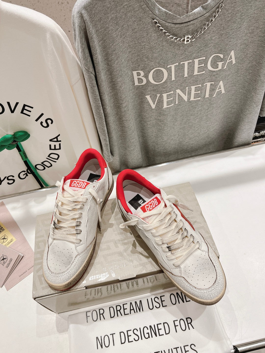 Golden Goose 2026 Deluxe Brand White Red Cowhide 429784