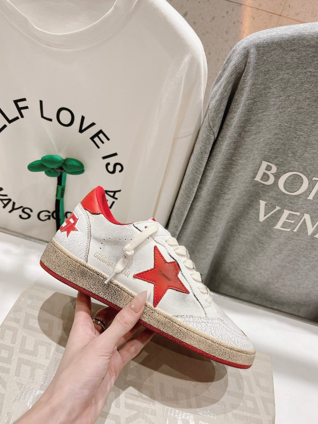 Golden Goose 2026 Deluxe Brand White Red Cowhide 429784