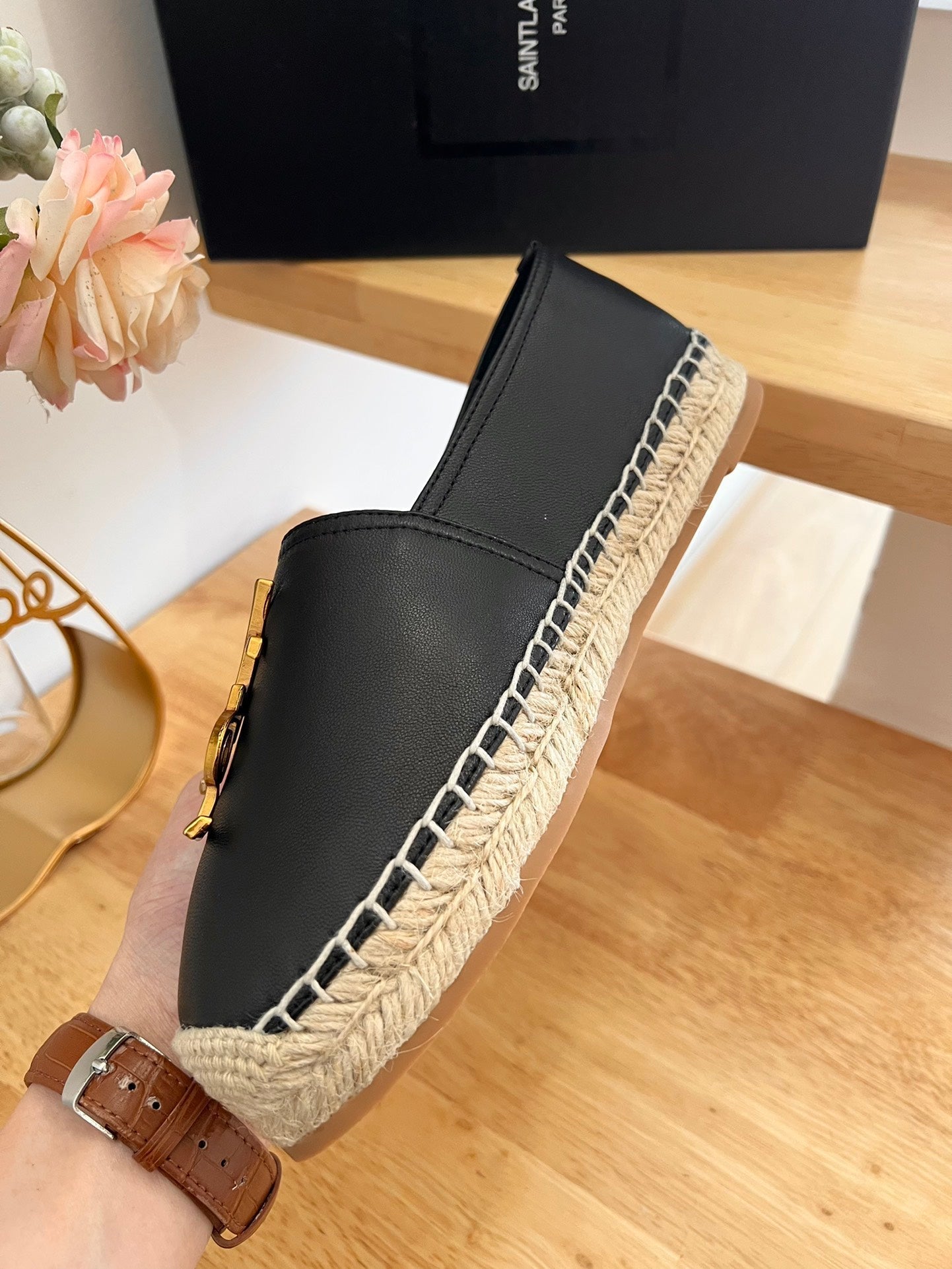 SL YVES LOGO SLIP ON BLACK CALFSKIN