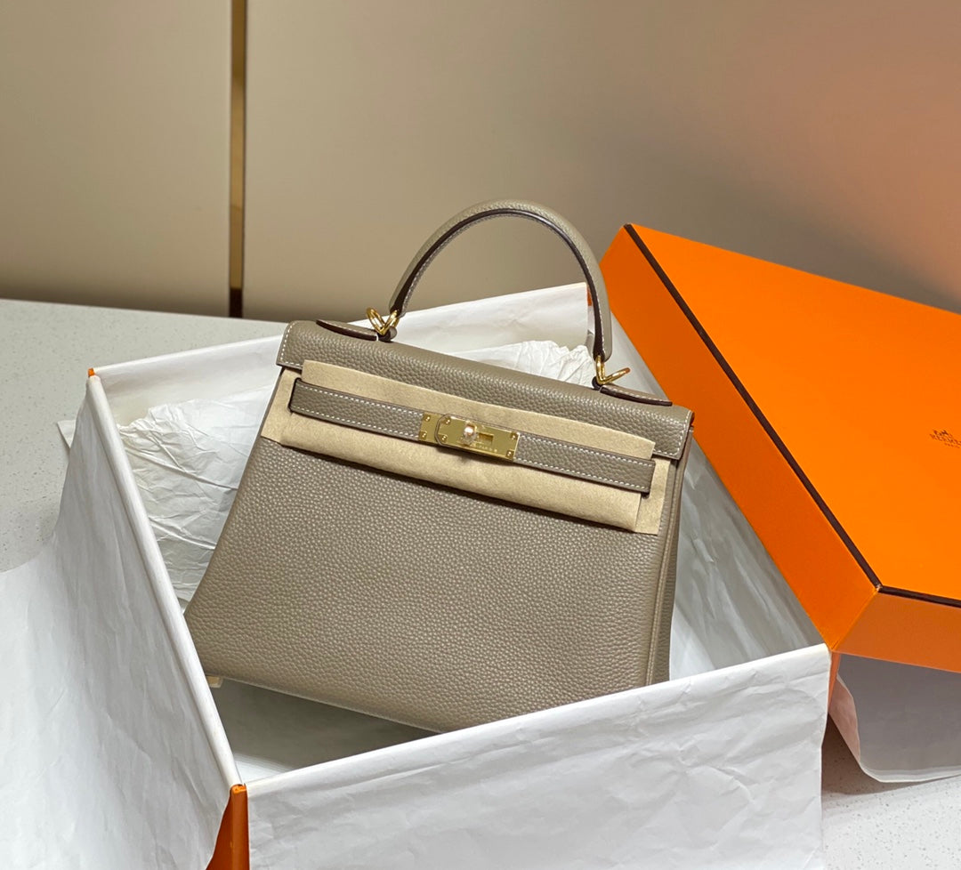 HM KELLY 28CM BROWN TOGO GOLD HARDWARE