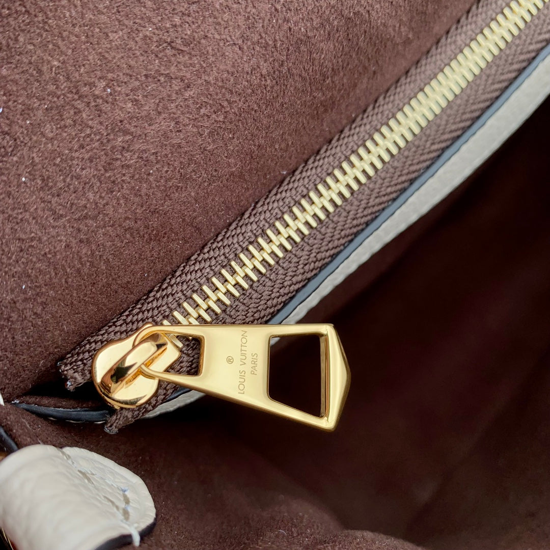 diane 24 cream monogram empreinte leather