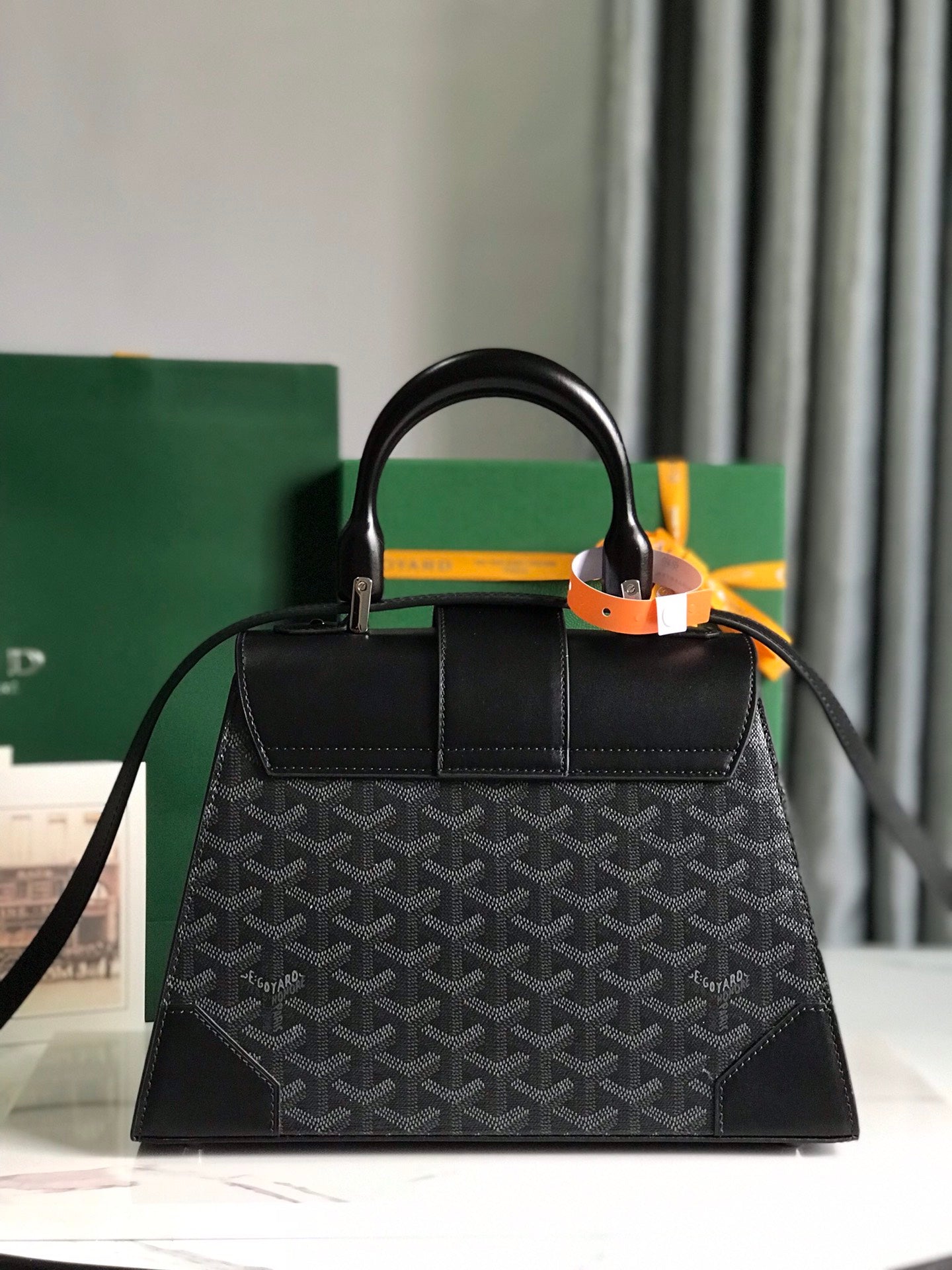SAÃGON PM BAG 28 IN BLACK GOYARDINE CANVAS AND CALFSKIN