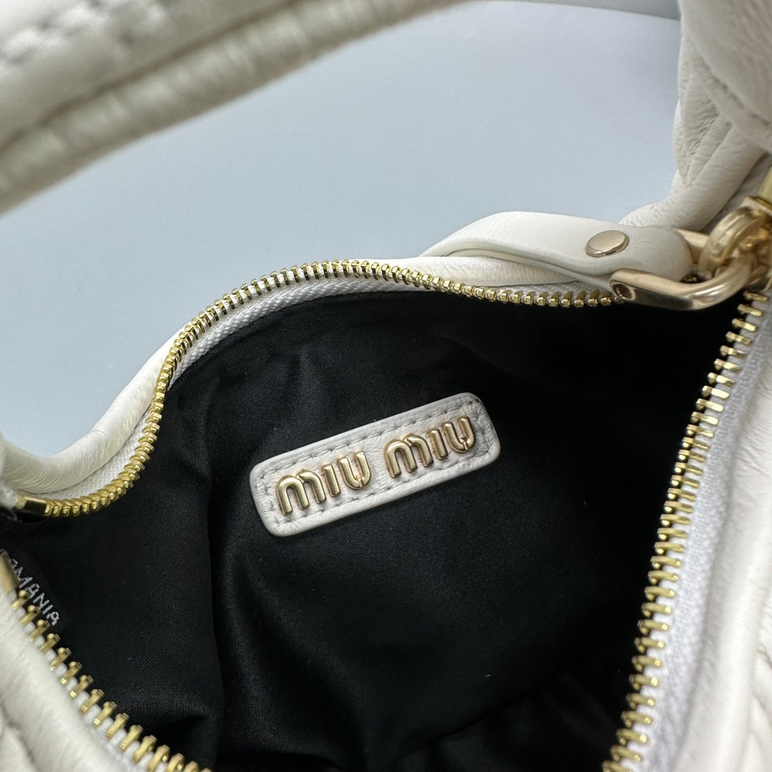 MINI HOBO 17 BAG IN WHITE LAMBSKIN