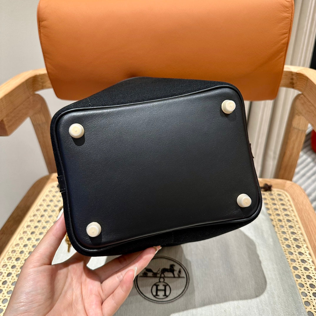 High-end Hermes 2026 Picotin Lock 18 Pocket Bag Canvas/Swift Calfskin 1