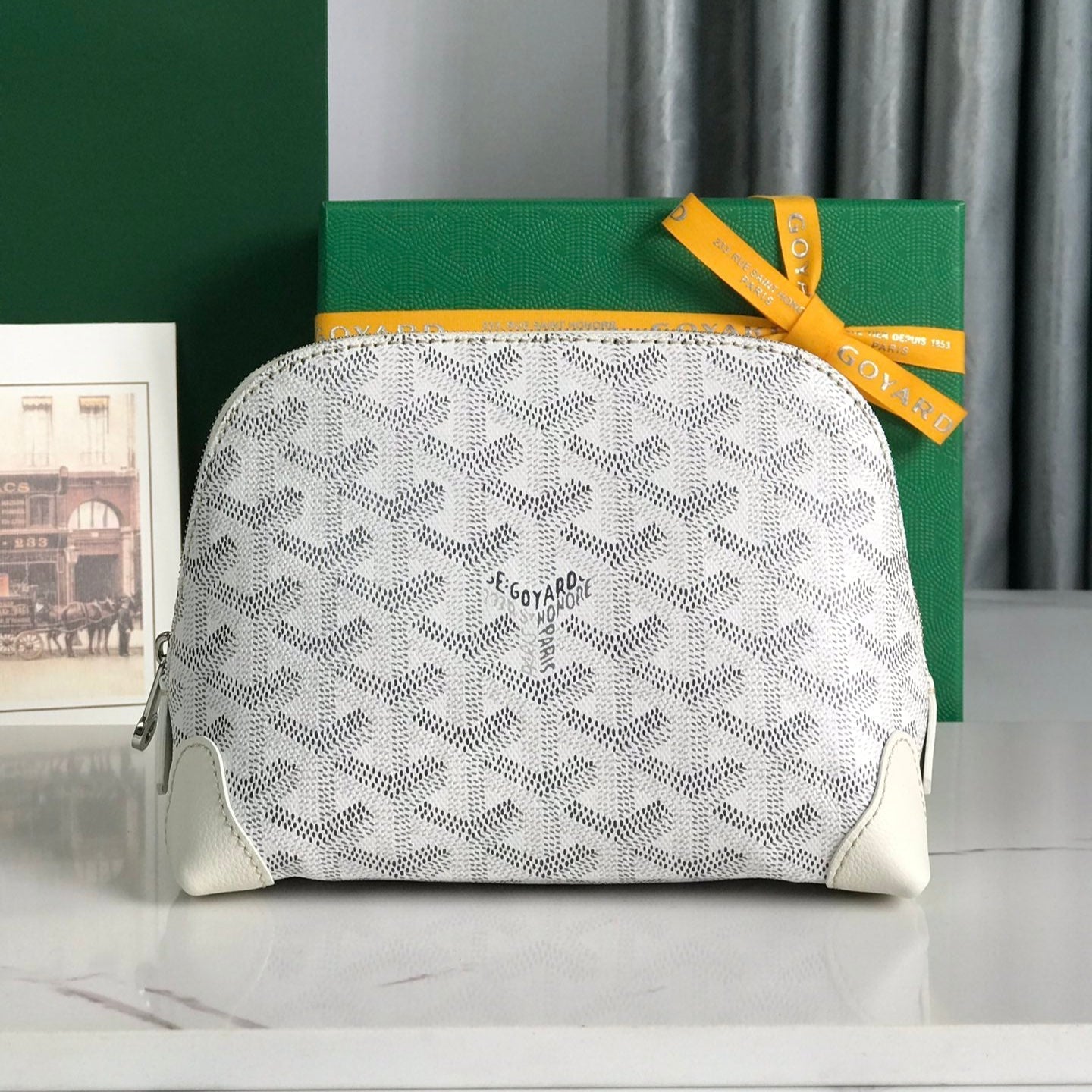 VENDÃ”ME COSMETIC POUCH 17 IN WHITE GOYARDINE CANVAS AND CALFSKIN TRIM