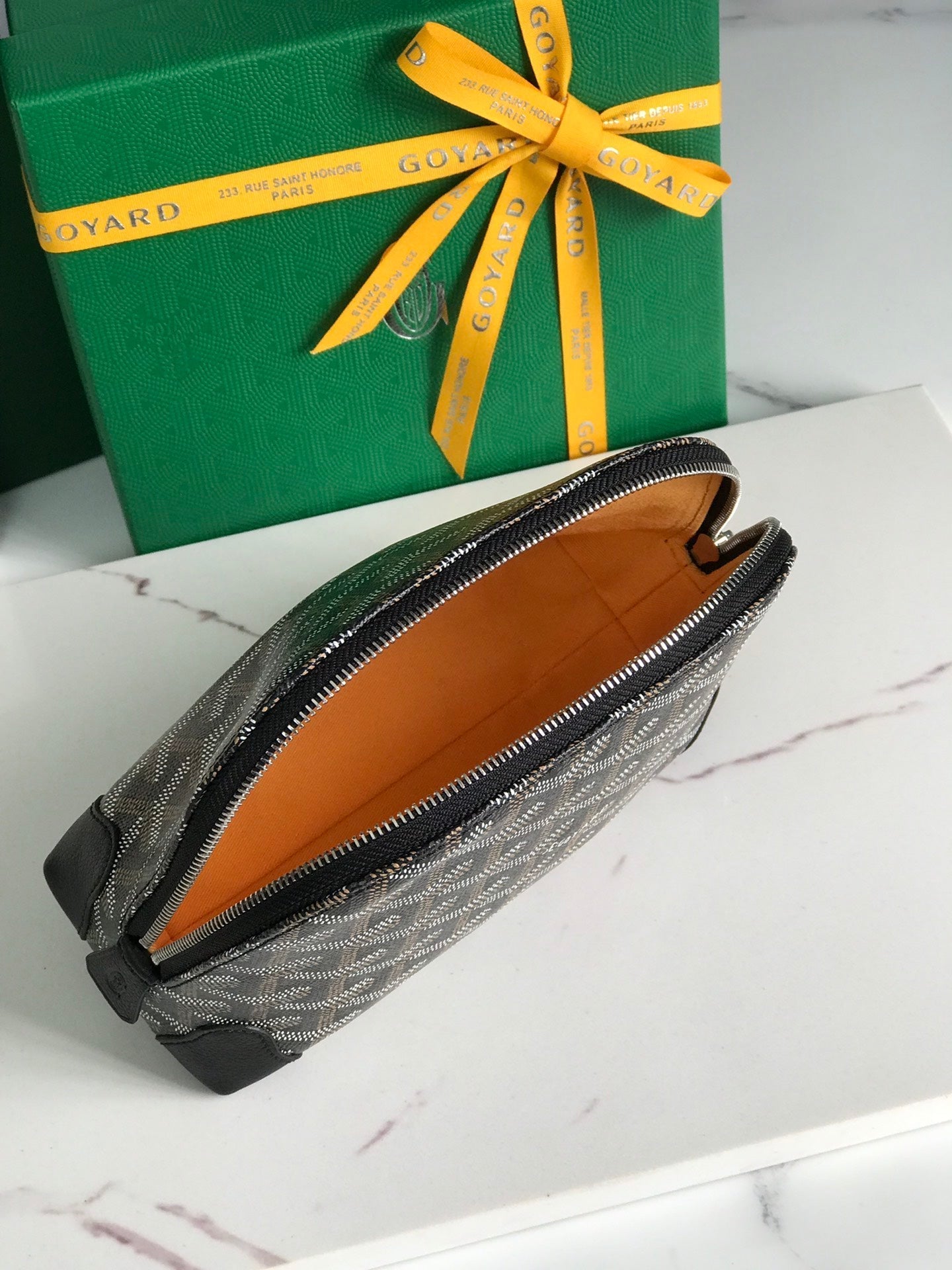 VENDÃ”ME COSMETIC POUCH 17 IN BLACK GOYARDINE CANVAS AND CALFSKIN TRIM