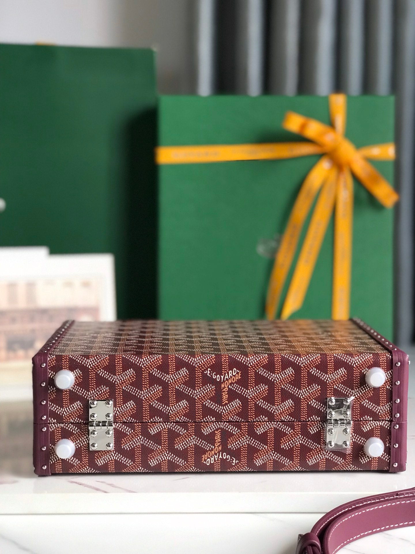 GRAND HÃ”TEL TRUNK BAG 24 IN BURGUNDY RED GOYARDINE CANVAS AND CALFSKIN