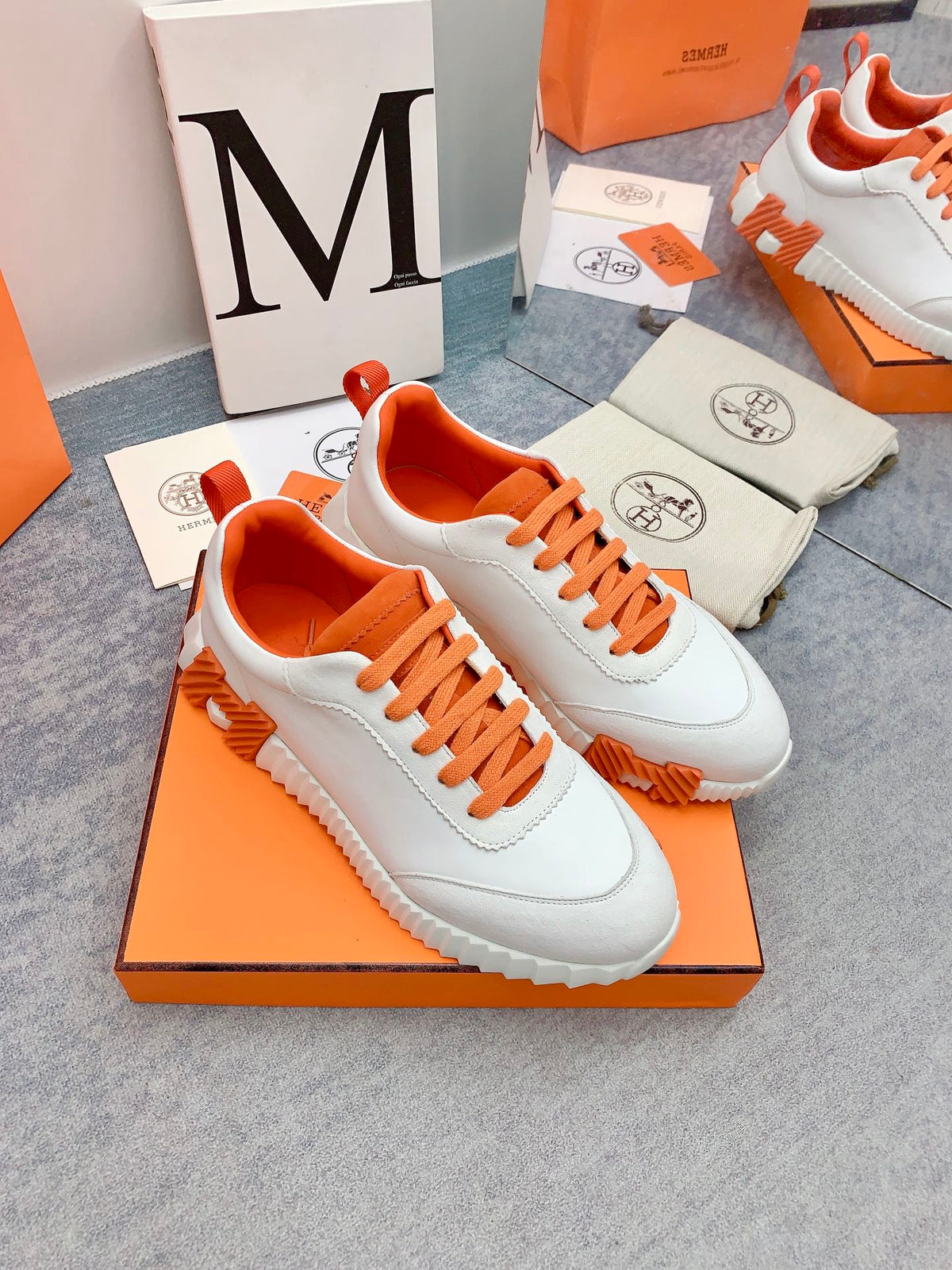 HM Bouncing Sneaker In White Lambskin 106429
