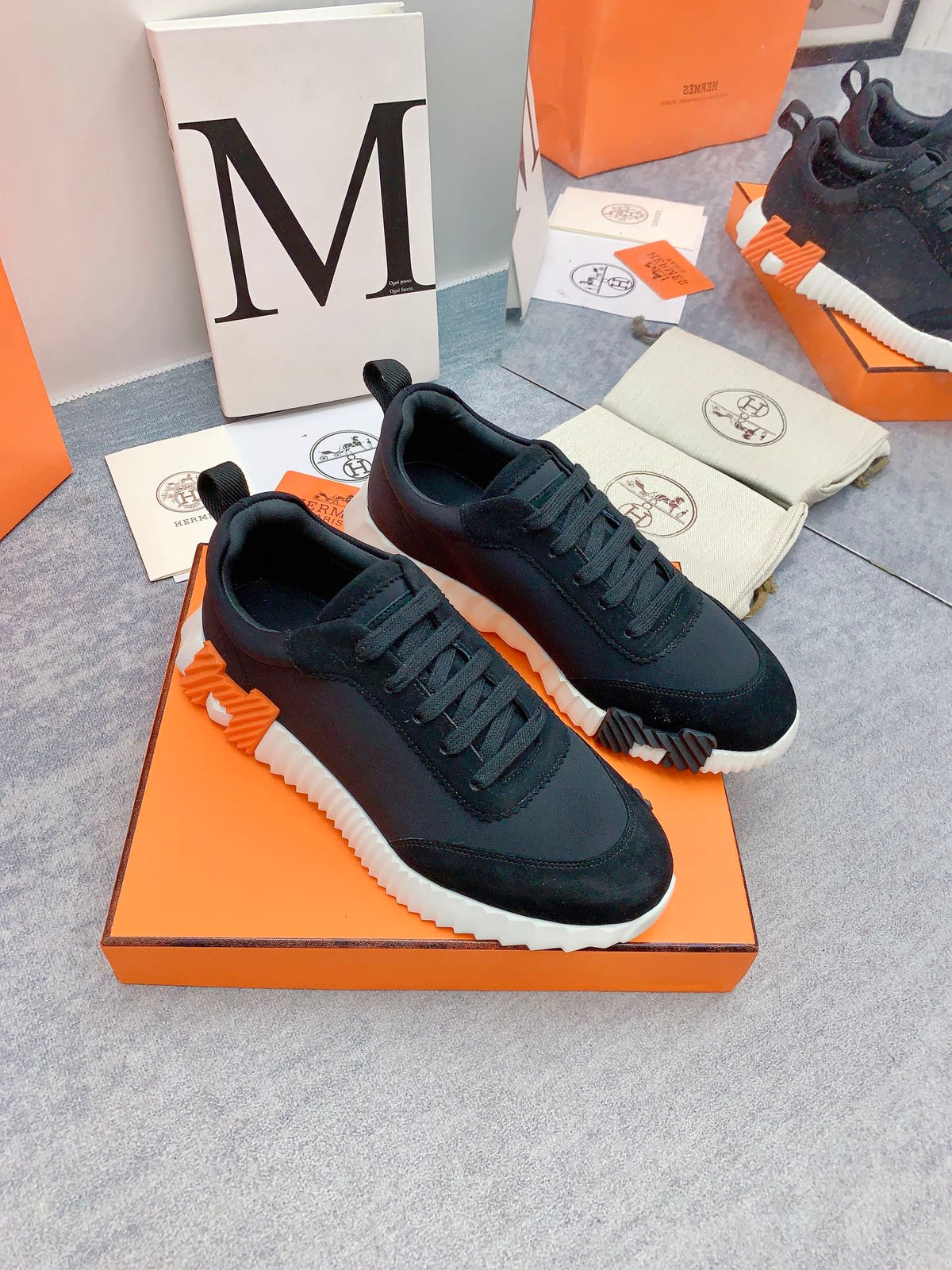 HM Bouncing Sneaker In Black Lambskin 106437