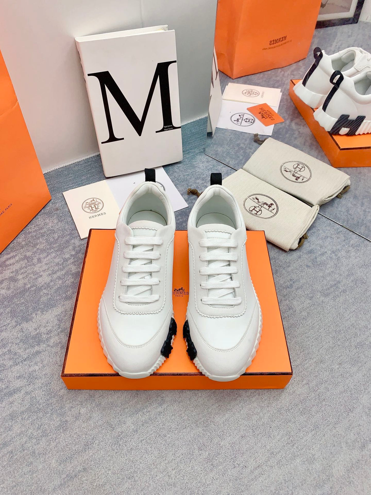 HM Bouncing Sneaker In White Silk Lambskin 106449