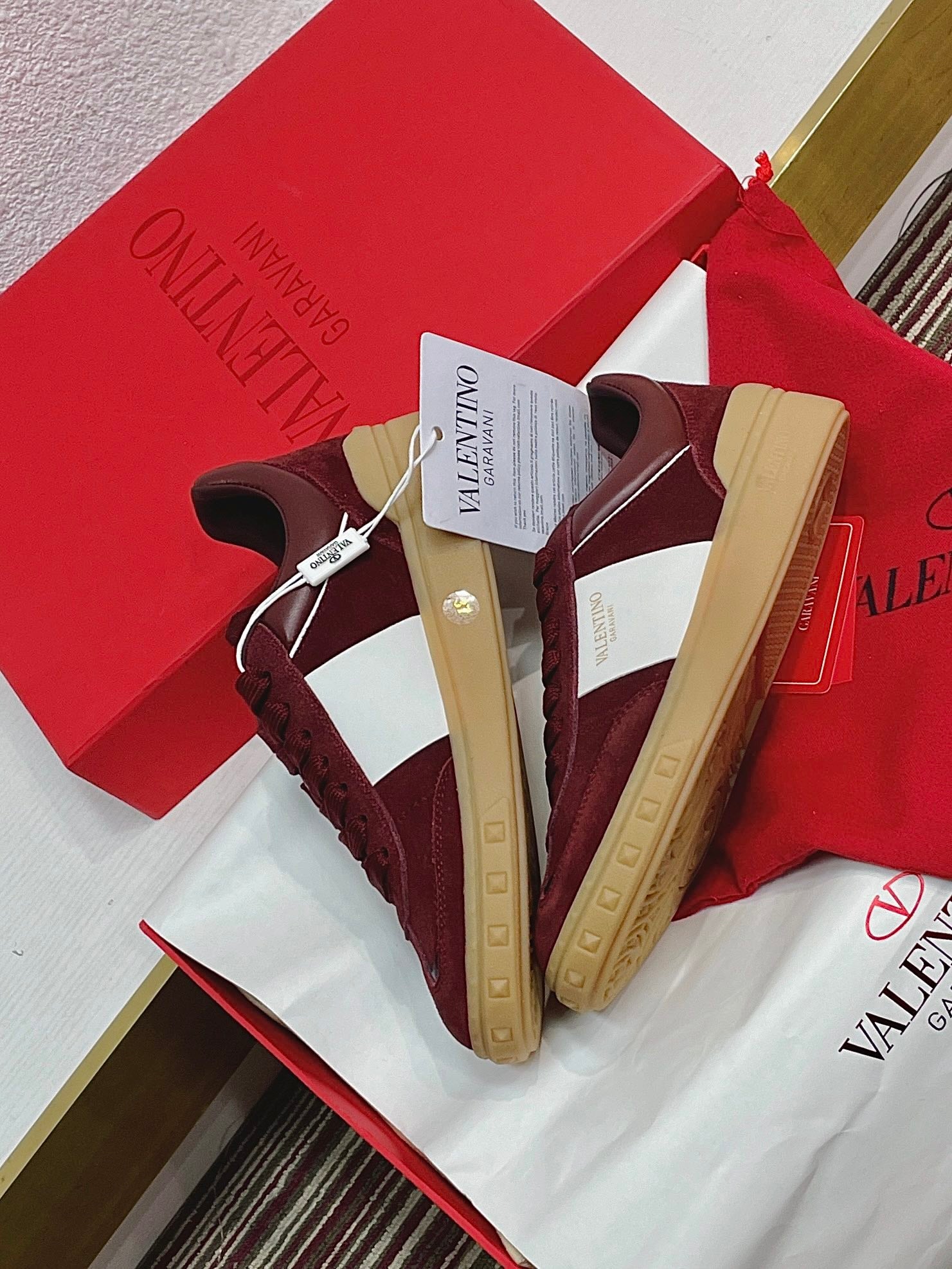 VT 2025 Sneaker Garnet Red Suede Cowhide 753785