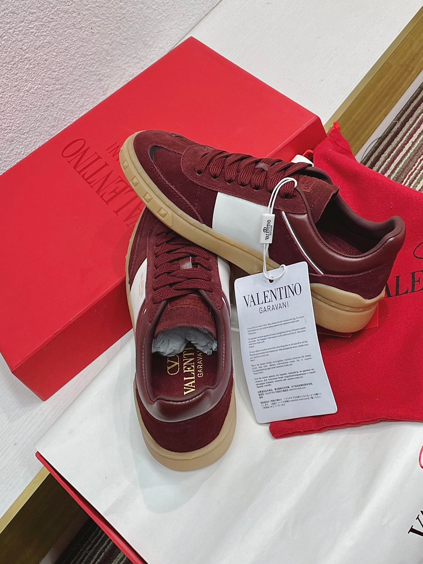 VT 2025 Sneaker Garnet Red Suede Cowhide 753785