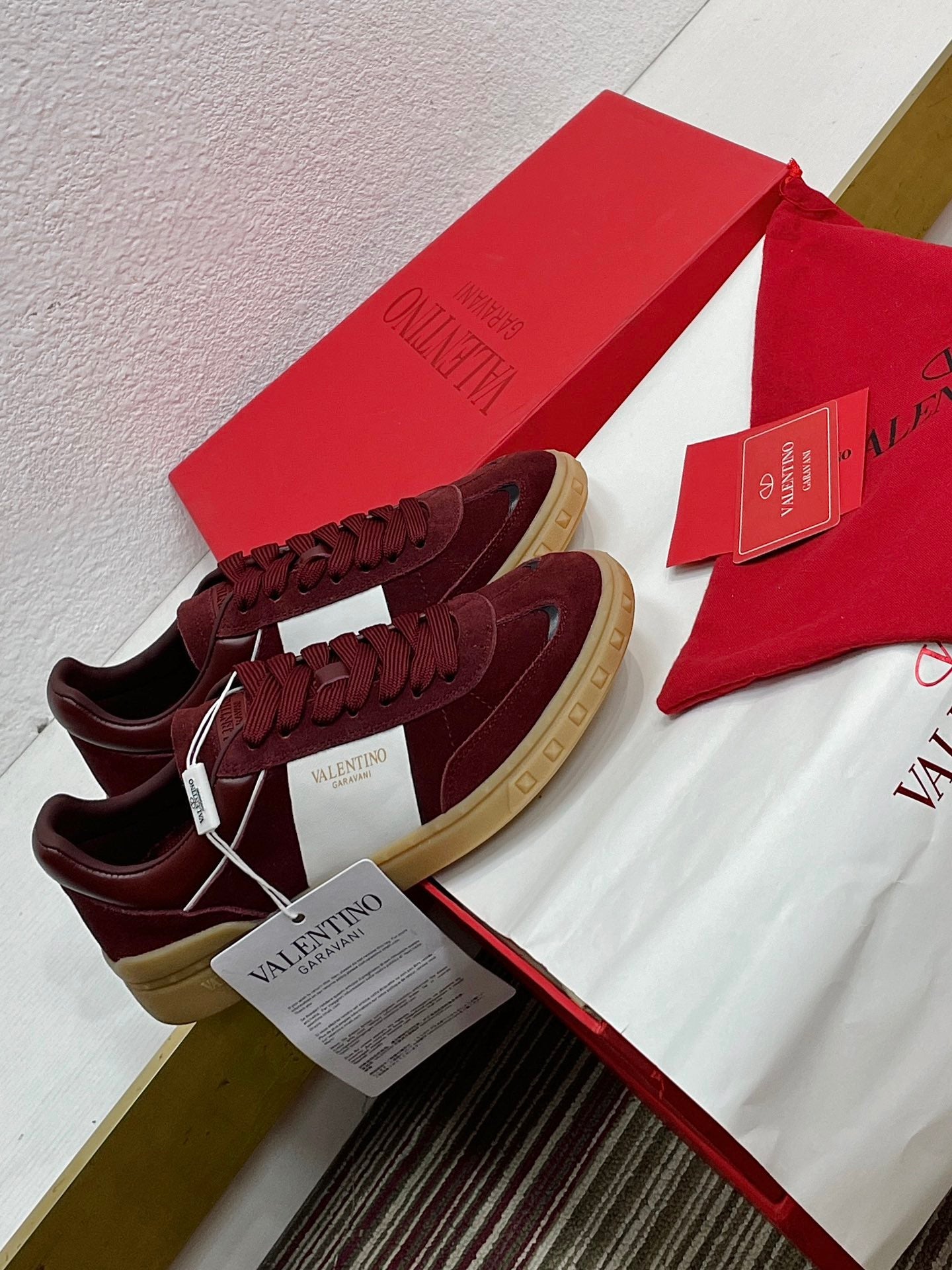 VT 2025 Sneaker Garnet Red Suede Cowhide 753785