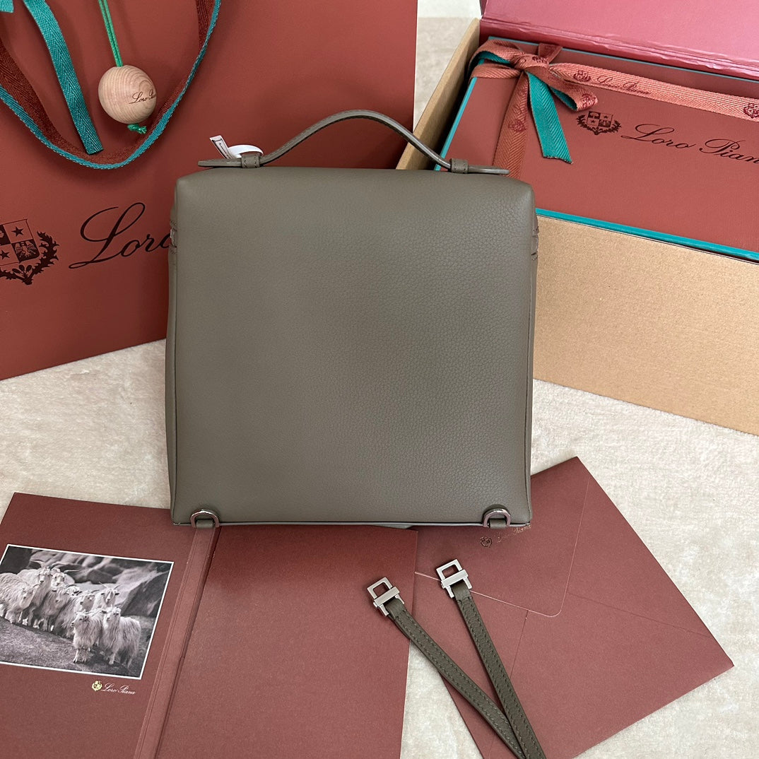 EXTRA POCKET BACKPACK L23.5 IN WOOD BROWN CALFSKIN WITH SILVER HARDWARE