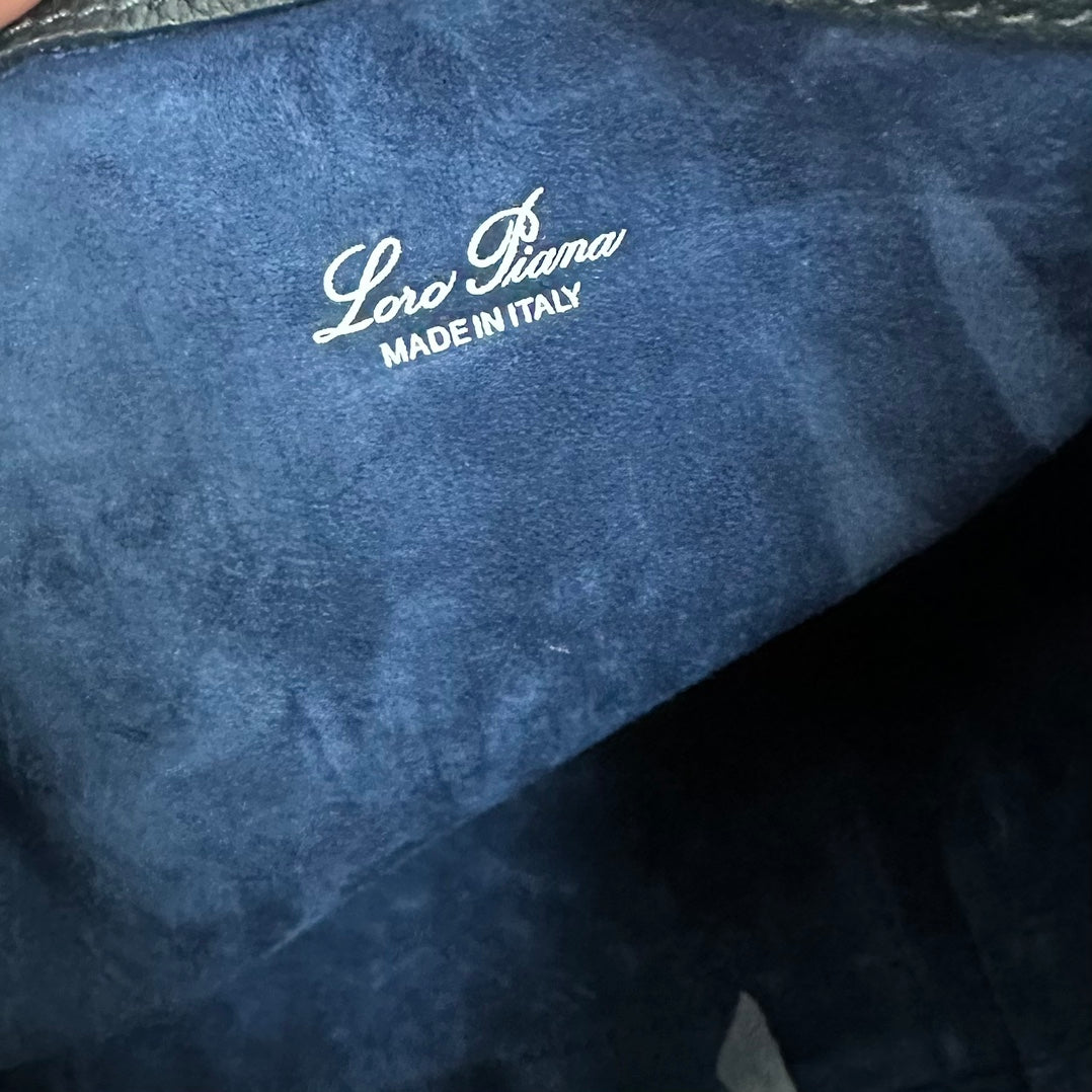 SMALL 21 BALE BAG IN BLACK GRAINED CALFSKIN WITH SILVER HARDWARE