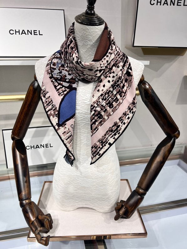 CC Square Scarf 110 CM In Colorful Cashmere Silk  413604
