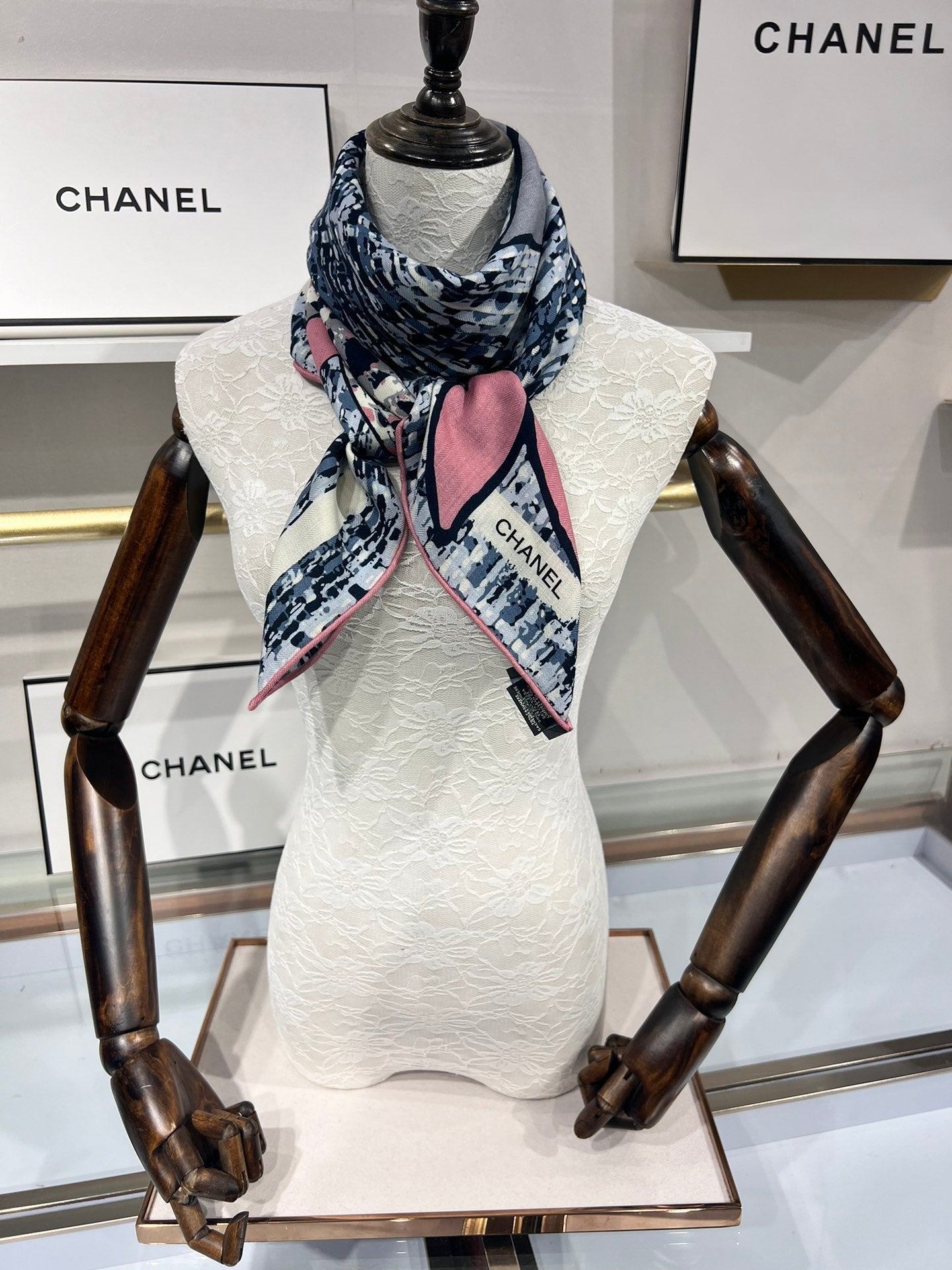 CC Square Scarf 110 CM In Colorful Cashmere Silk  413605