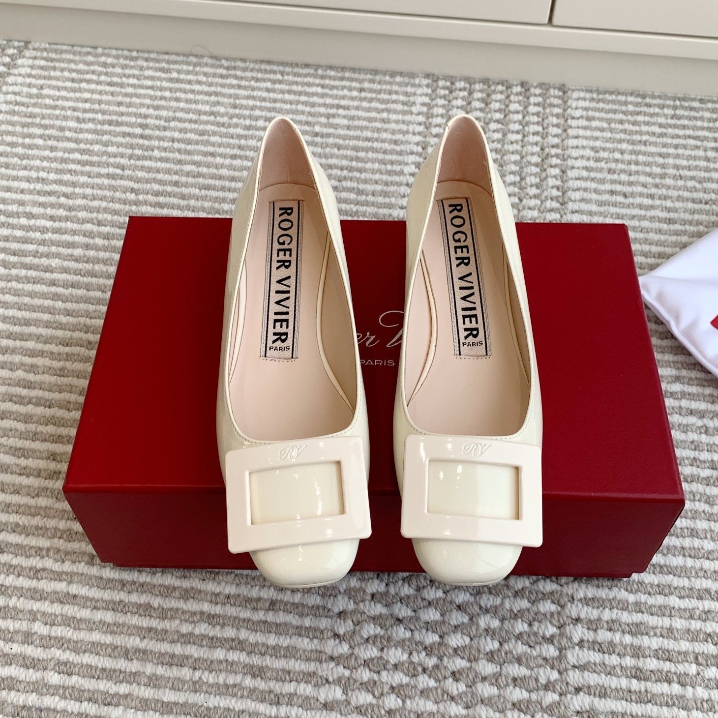 Viv 25 Ballet Flats White Cowhide Leather Sheepskin 255209