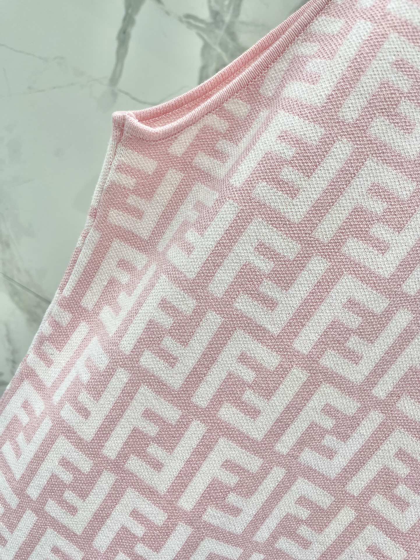 Fendi Sleeveless Dress Pink Wool