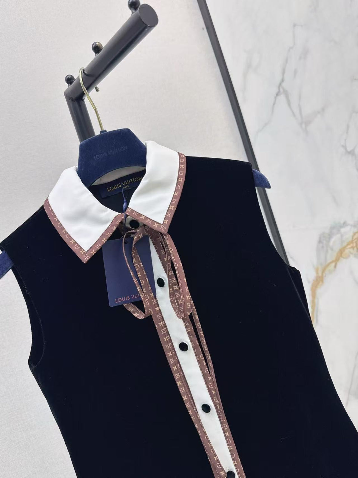 LV 2026 Monogram Bow Color-Blocked Dress Black Polyester