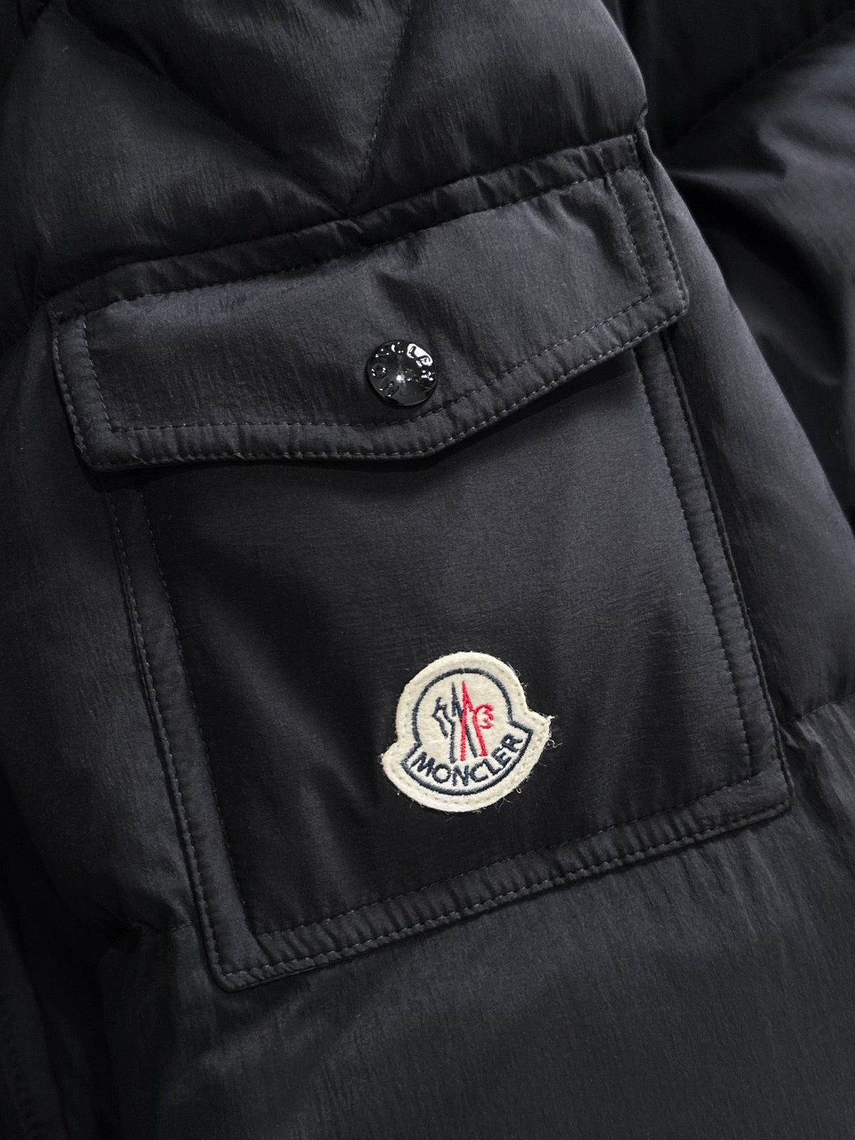 Moncler 2026 Hanoverian Long Down Jacket In Black
