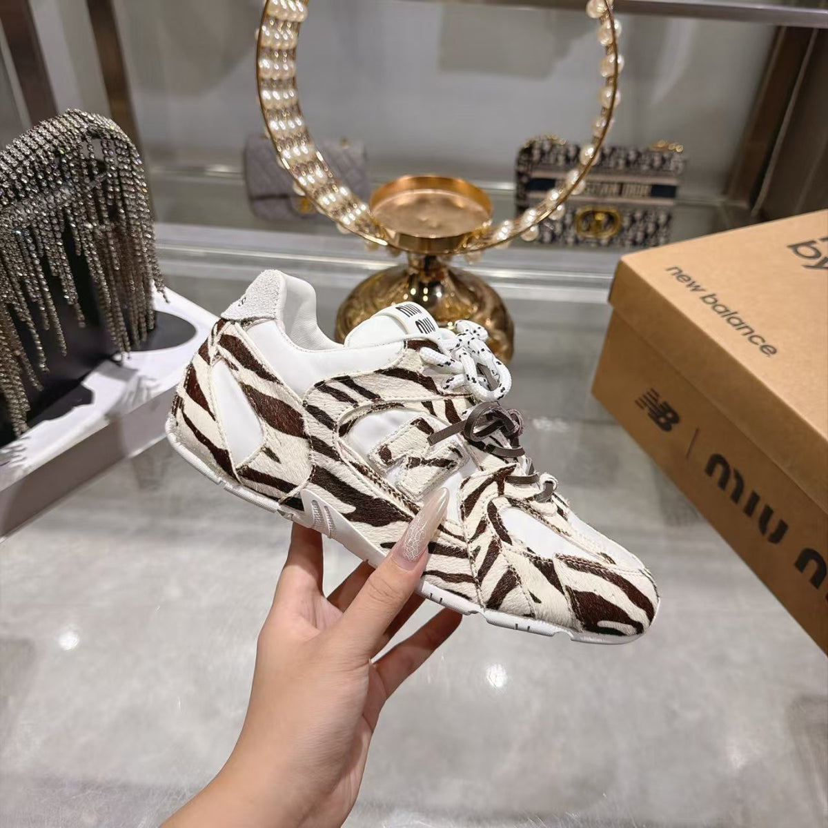 Miu Miux New Balance 2026 Low-Top Sneakers Suede