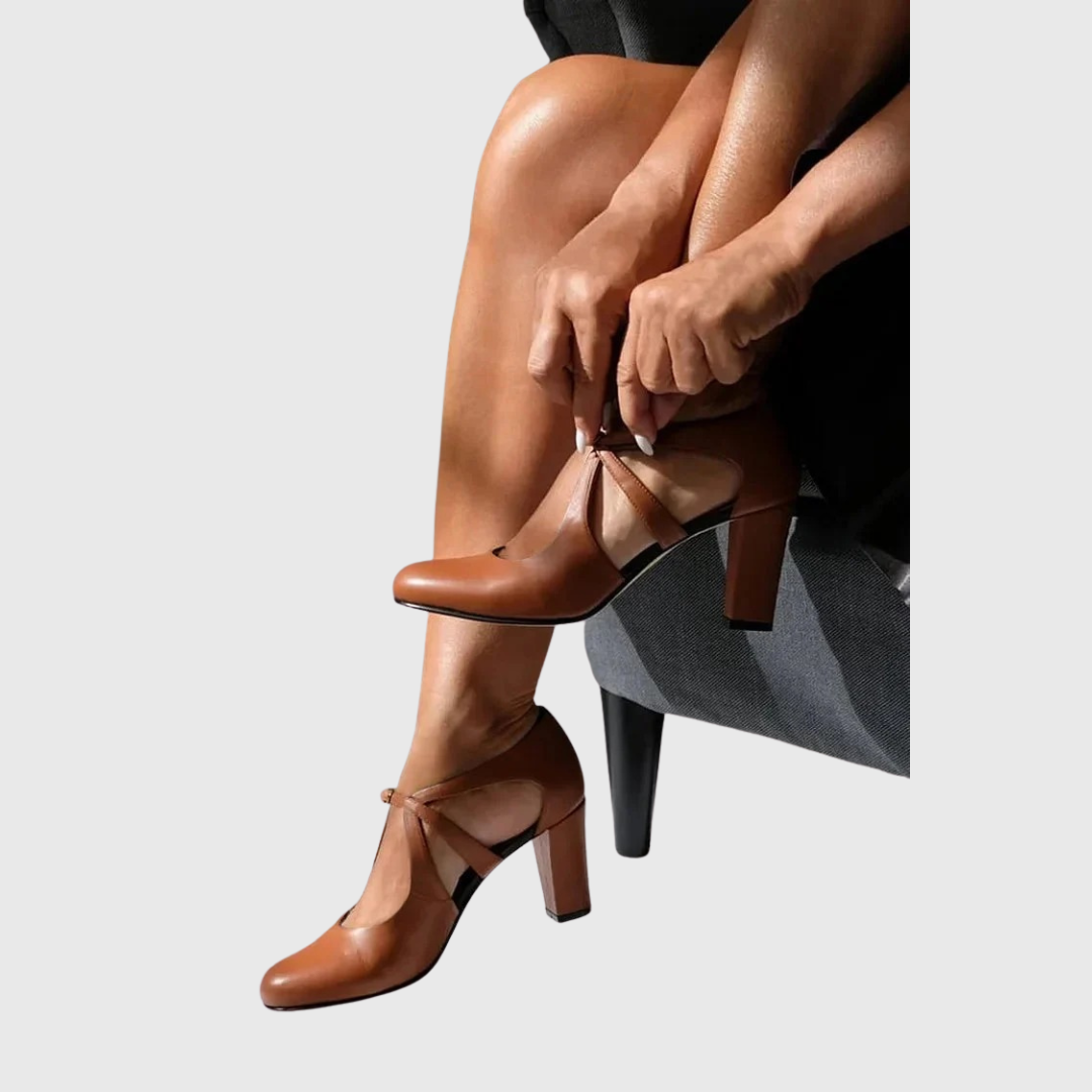 Savannah | Pumps mit T-Riemen