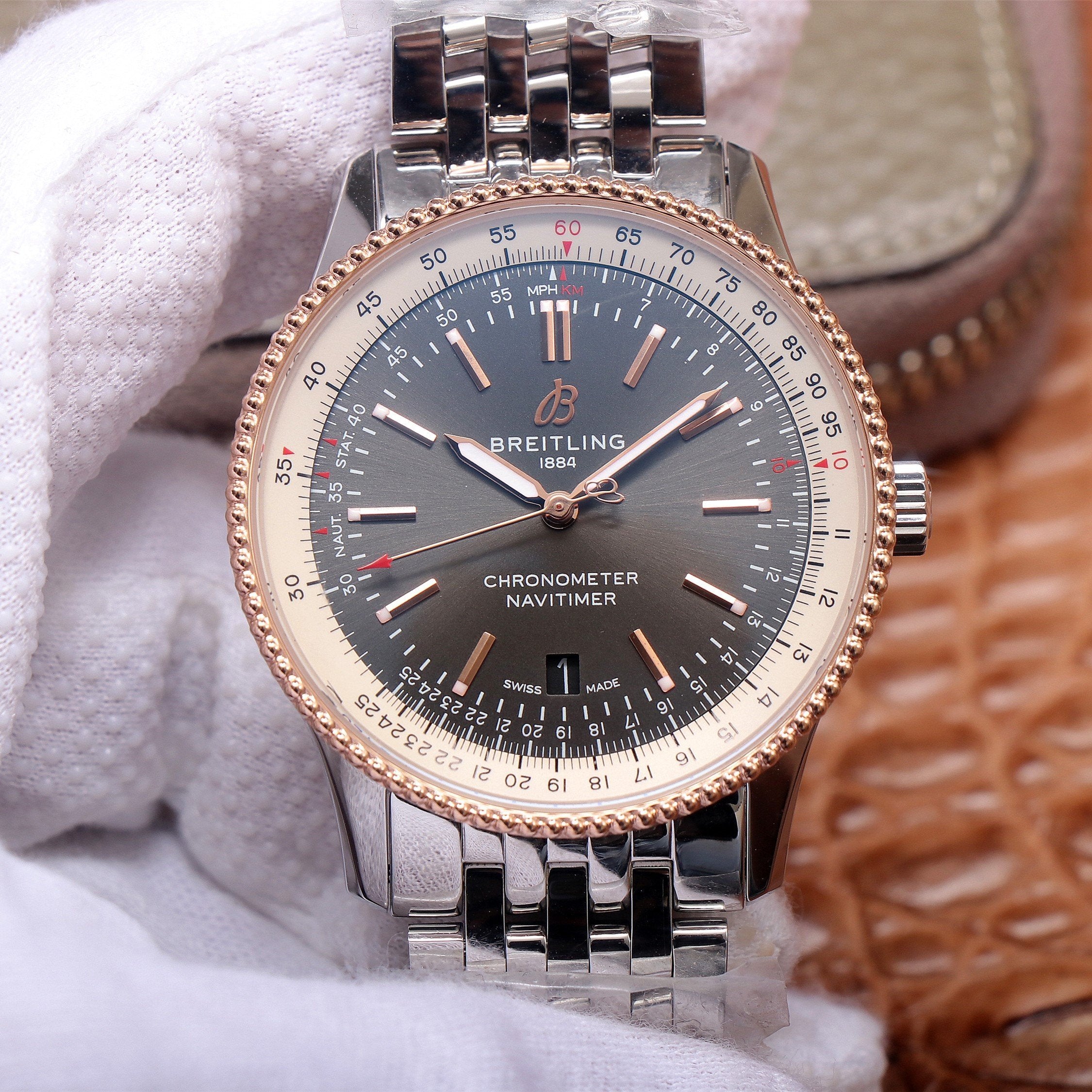 Breitling Navitimer