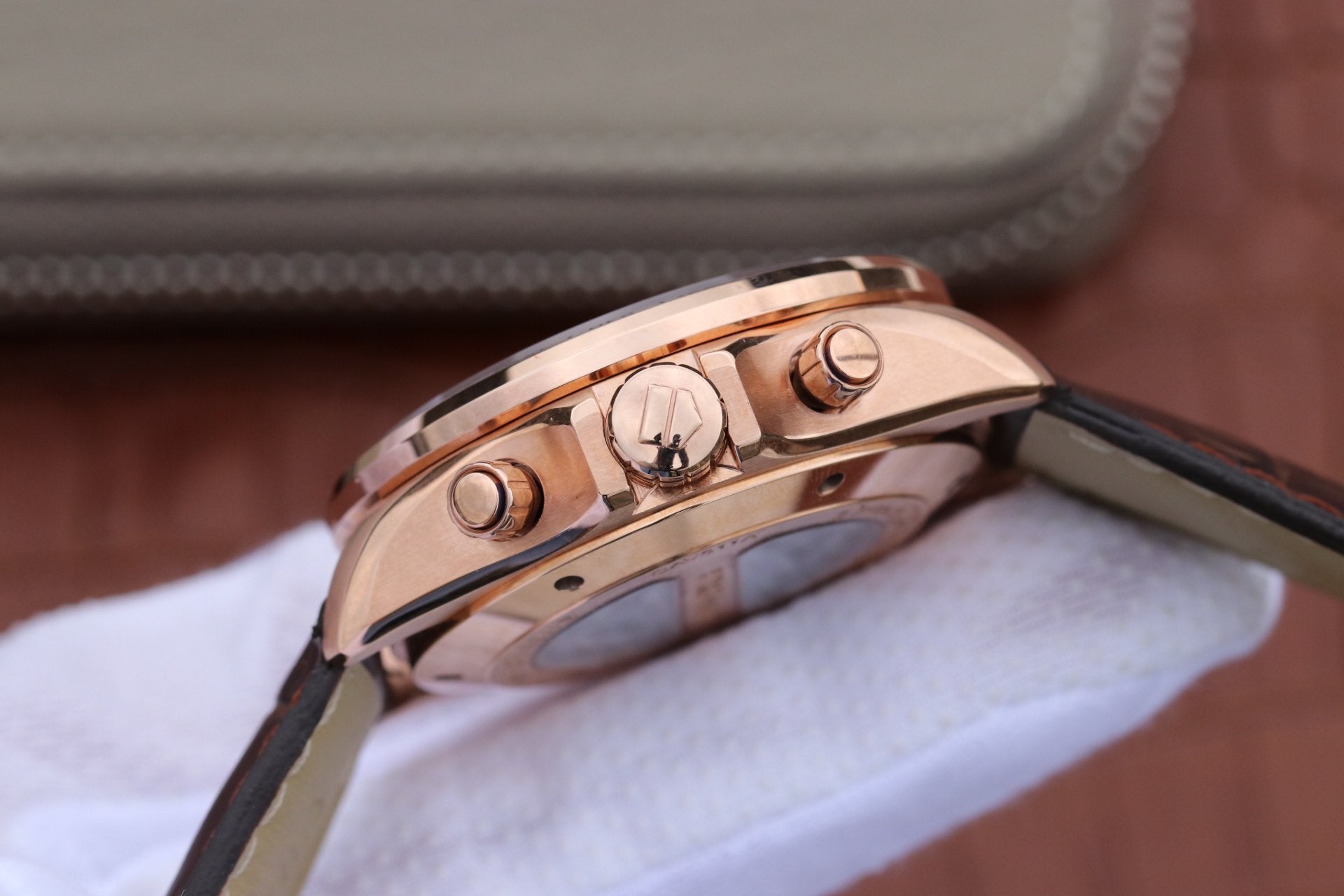 CARRERA CHRONOGRAPH 43 RED GOLD BROWN DIAL