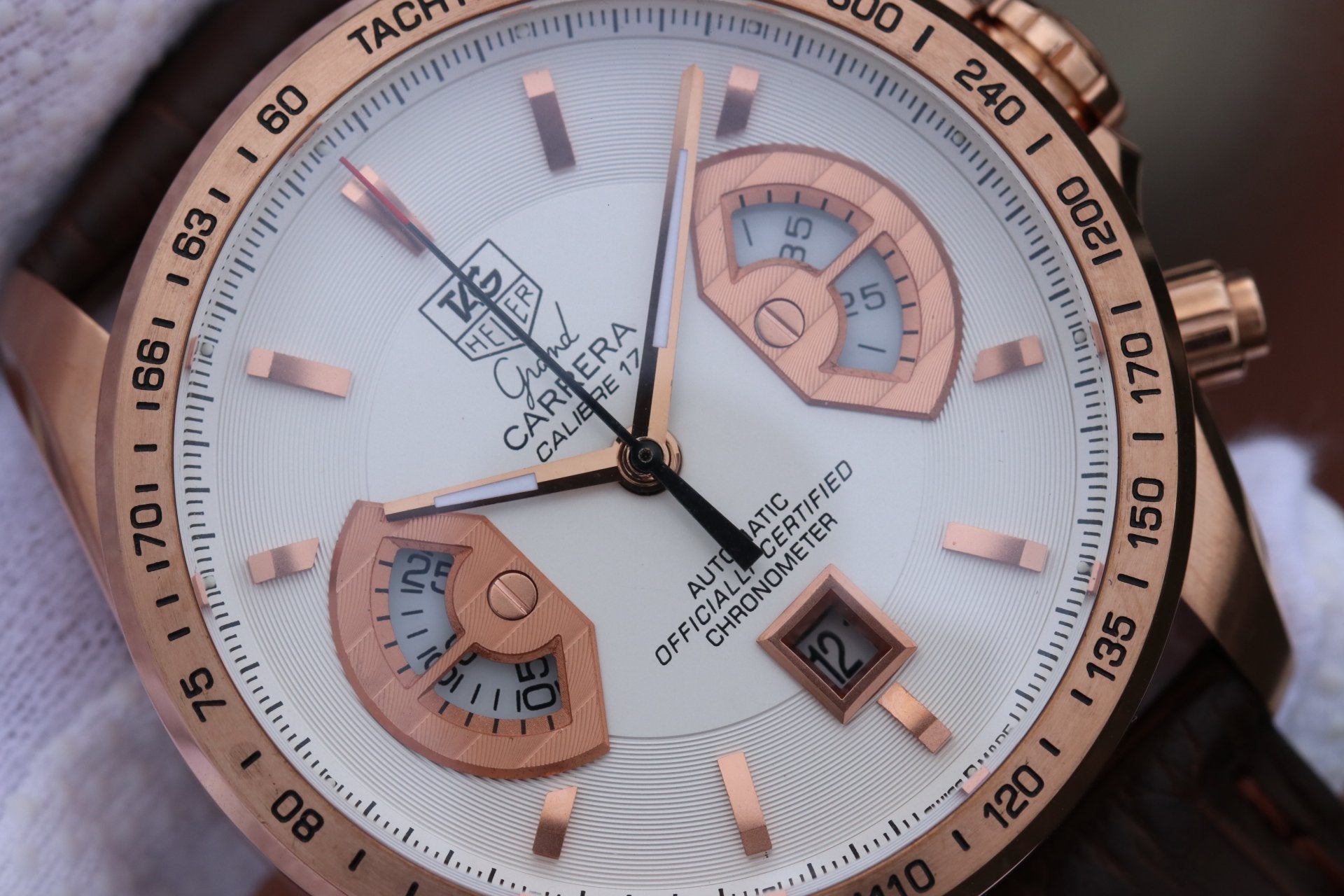 CARRERA CHRONOGRAPH 43 ROSE GOLD WHITE DIAL