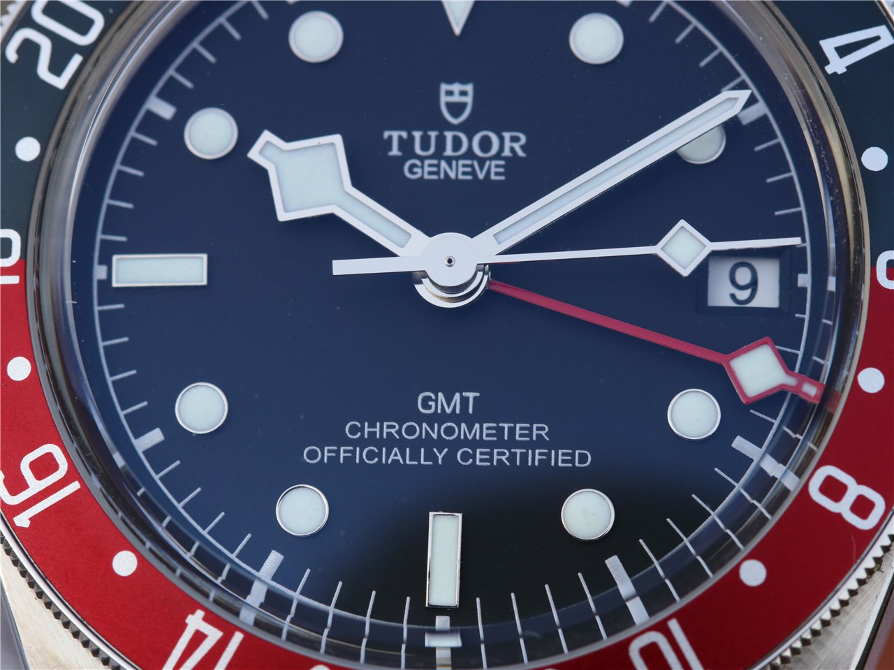 BLACK BAY GMT 41 PEPSI BEZEL LEATHER STRAP