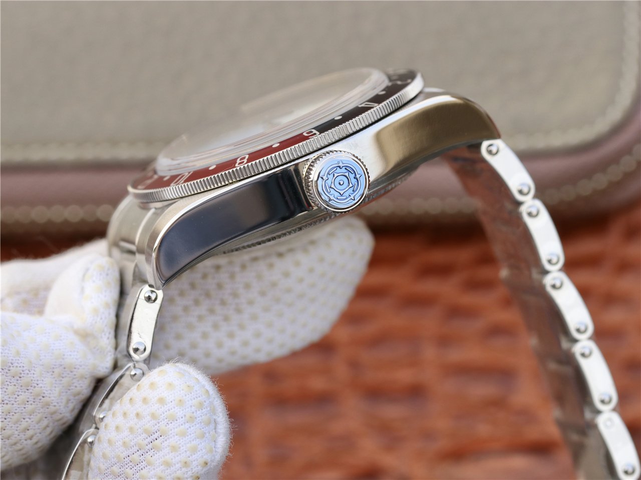 BLACK BAY GMT 41 PEPSI BEZEL LEATHER STRAP