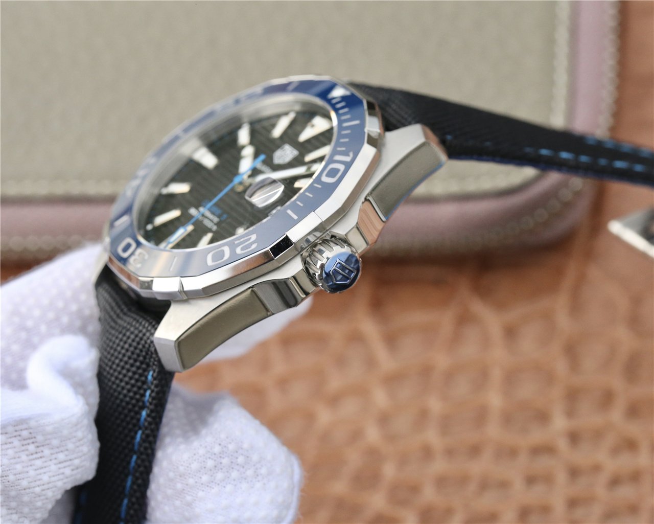 AQUARACER CALIBRE 5 BLUE CERAMIC BEZEL