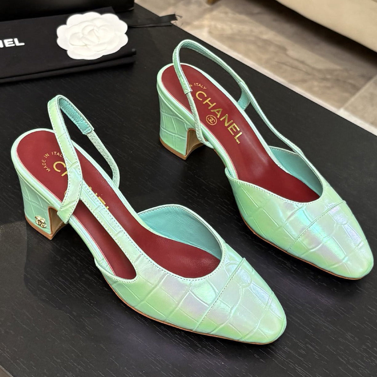 Chanel 2026 Two-Tone Shoe Cowhide 168113