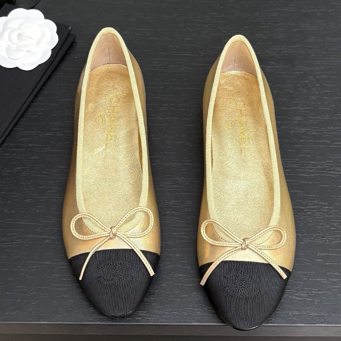 Chanel 2026 Two-Tone Shoe Cowhide 168113