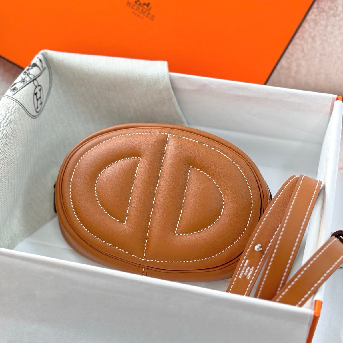 High-end Hermes 2026 In-the-Loop Belt Bag 19cm Swift Calfskin