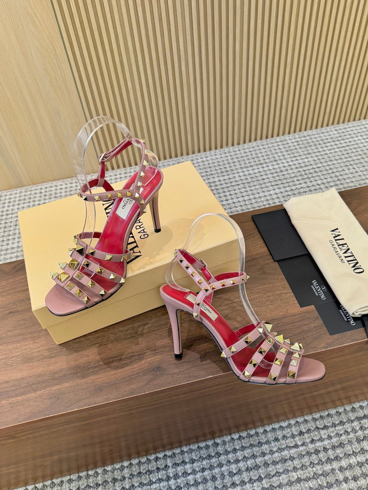 Valentino Garavani Rockstud Caged Calfskin Sandals 863321