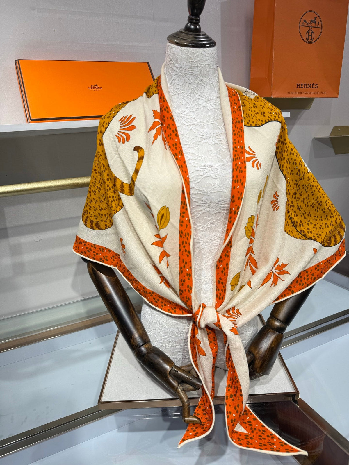 Hermès 2026 Les Leopards Scarf 140cm Cashmere Silk 216583