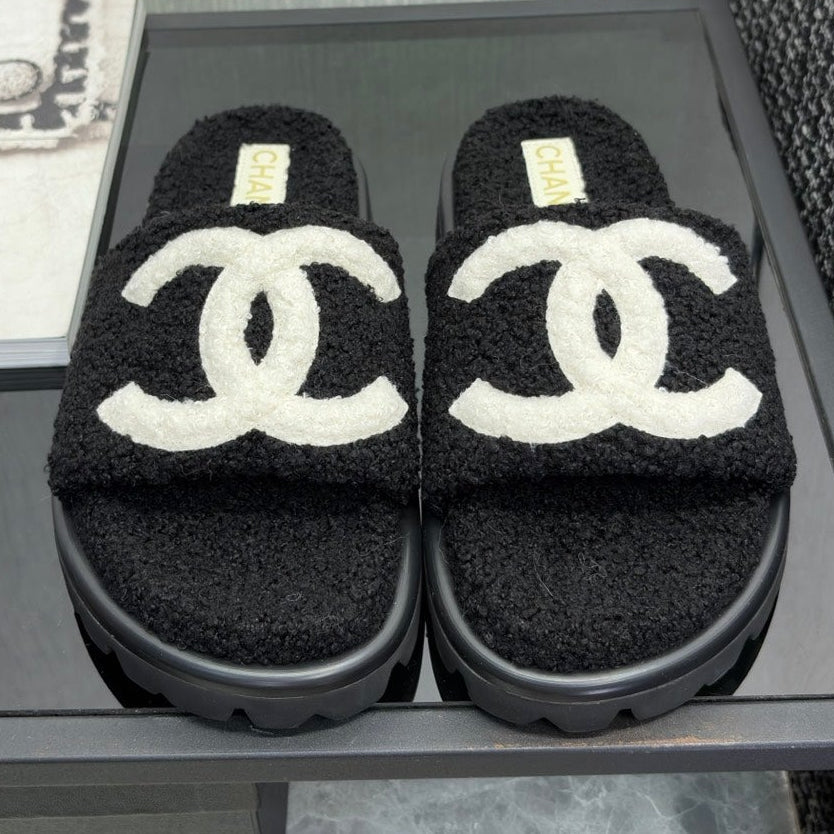 Chanel 2026 CC Logo Furry Sandals Chanel Wool 128102