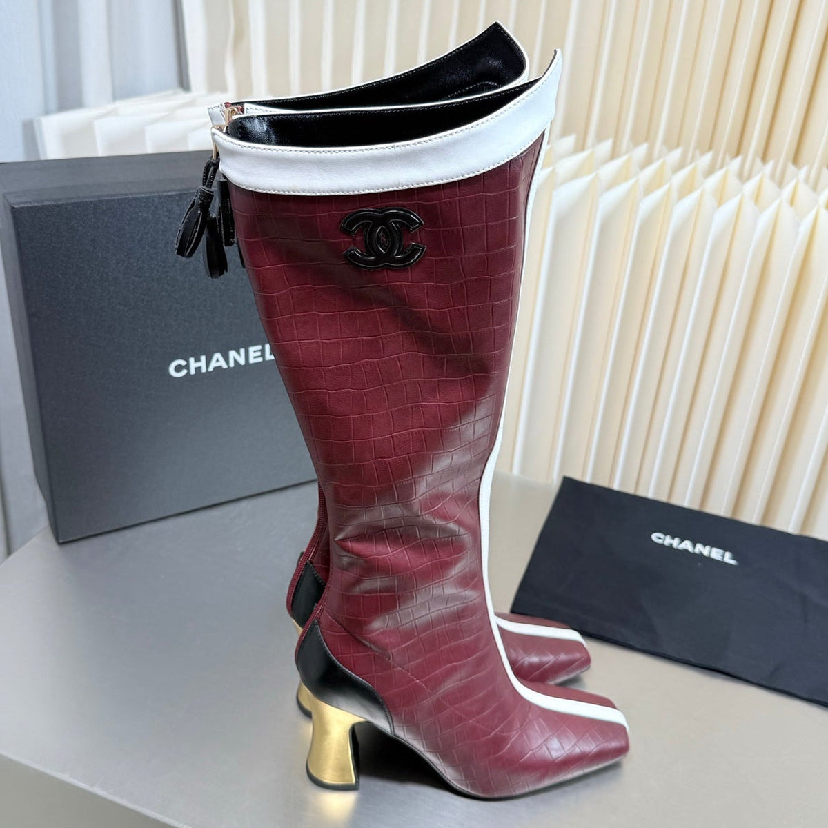 Chanel 2026 Crocodile-Embossed Knee-High Boots 85mm Leather 123408