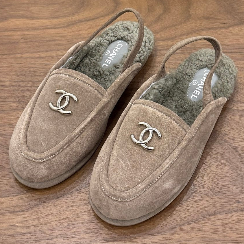 Chanel 2026 CC Logo Slingback Suede And Wool 122671