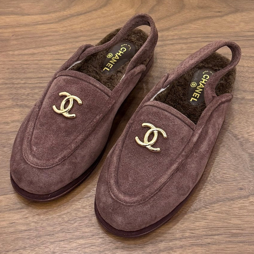 Chanel 2026 CC Logo Slingback Suede And Wool 122671