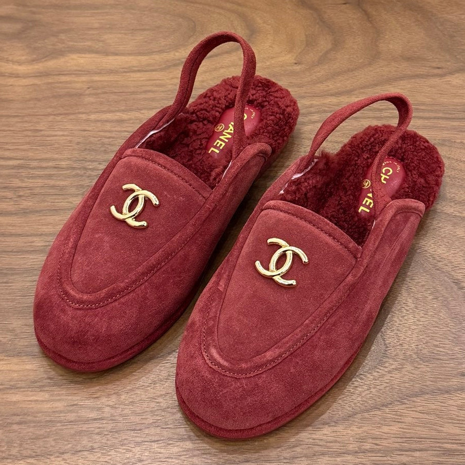 Chanel 2026 CC Logo Slingback Suede And Wool 122671