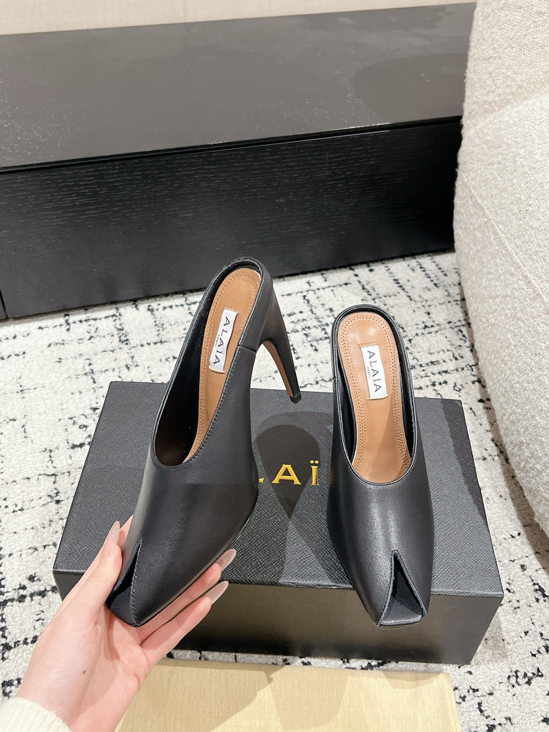 Alaia 25 Spike High Heel Mules Black Lampskin 293181